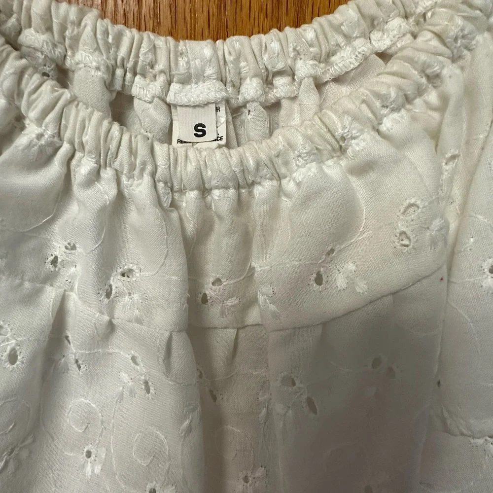 Peasant Style White Eyelet Blouse Size Small. Short Sleeves. - Picture 3 of 9